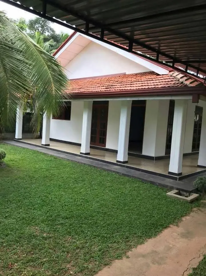 Lotus Hostel Νεγκόμπο Σρι Λάνκα